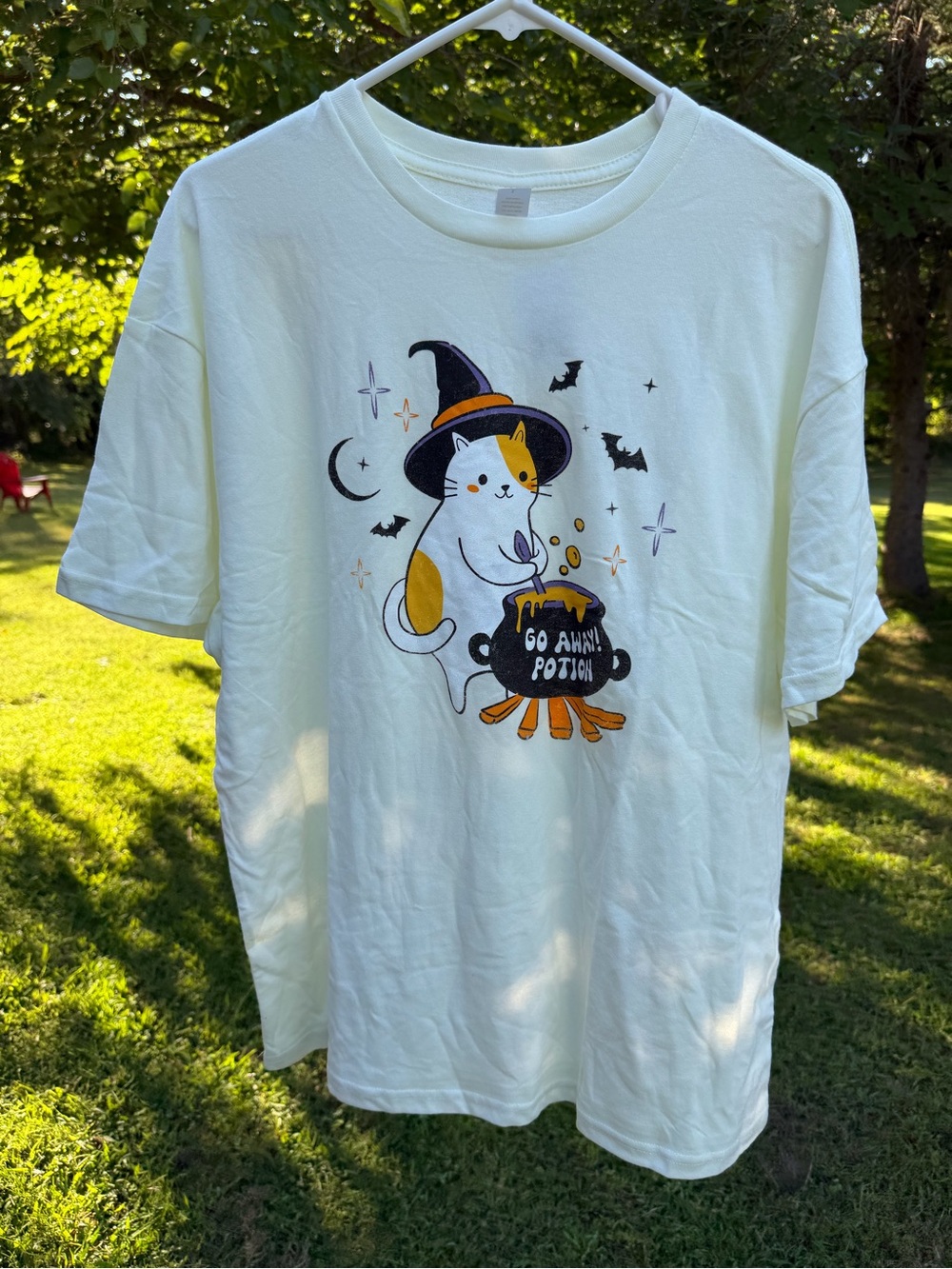 Halloween Witch Cat Go Away Potion Graphic T-Shirt Unisex NWT